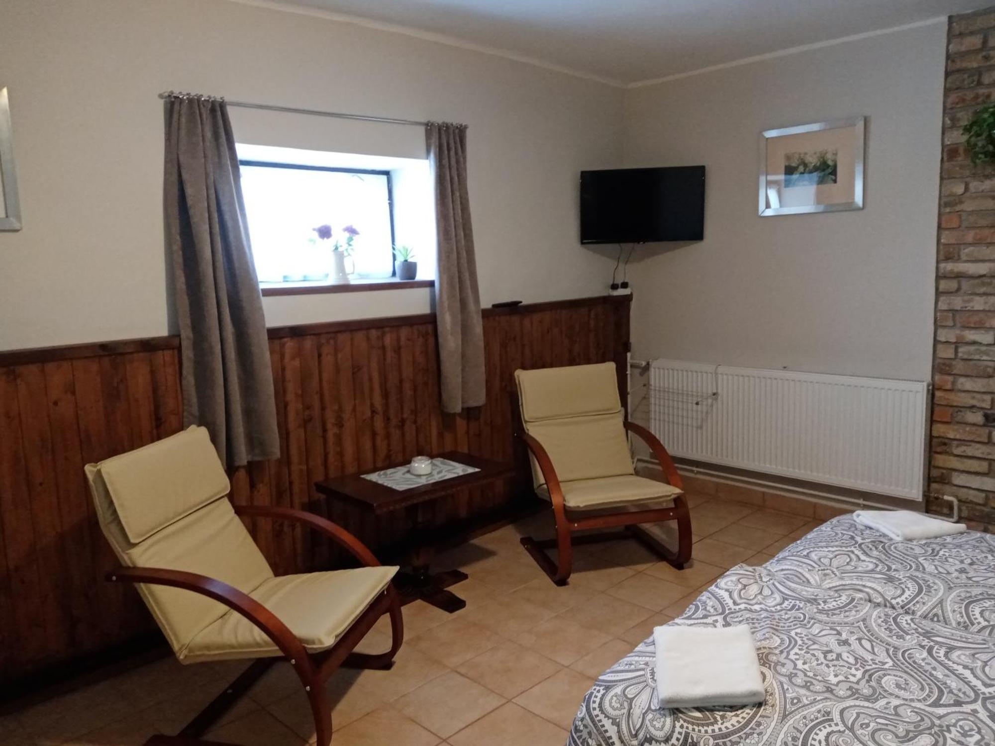 Vendektanya Vendeghaz Hotel Tapolca Room photo